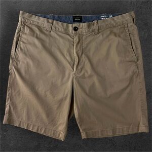 J. Crew Men’s 9” Stretch Khaki Shorts. Size 36.